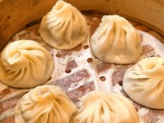 招牌蟹黄小笼-南翔馒头店(豫园店)