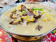 杀猪菜-悦府东北私房菜·饺子王·铁锅炖(长白山万达店)