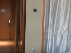 -广州卡丽酒店(大金钟路地铁站店)