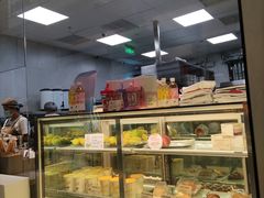 面包甜点陈列柜-喜茶(武汉范湖万达广场店)