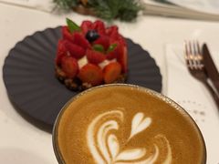 -潮一不贰·法式甜品·生日蛋糕·西式简餐(外滩店)