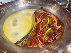 麻辣花胶鸡鸳鸯锅-旺蜀主成都串串火锅(西直门凯德MALL店)