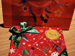 -VENCHI 闻绮(上海佛罗伦萨小镇店)