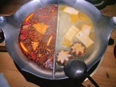 台式麻辣锅-湊湊火锅·茶憩(杭州湖滨银泰in77店)