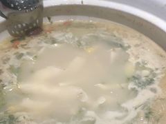 -三人行骨头王火锅(长寿店)