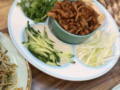 -合合春饼·酱骨·东北菜(潘家园店)