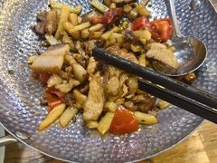 -老唐三下锅 ·张家界地标美食(溪布街店)