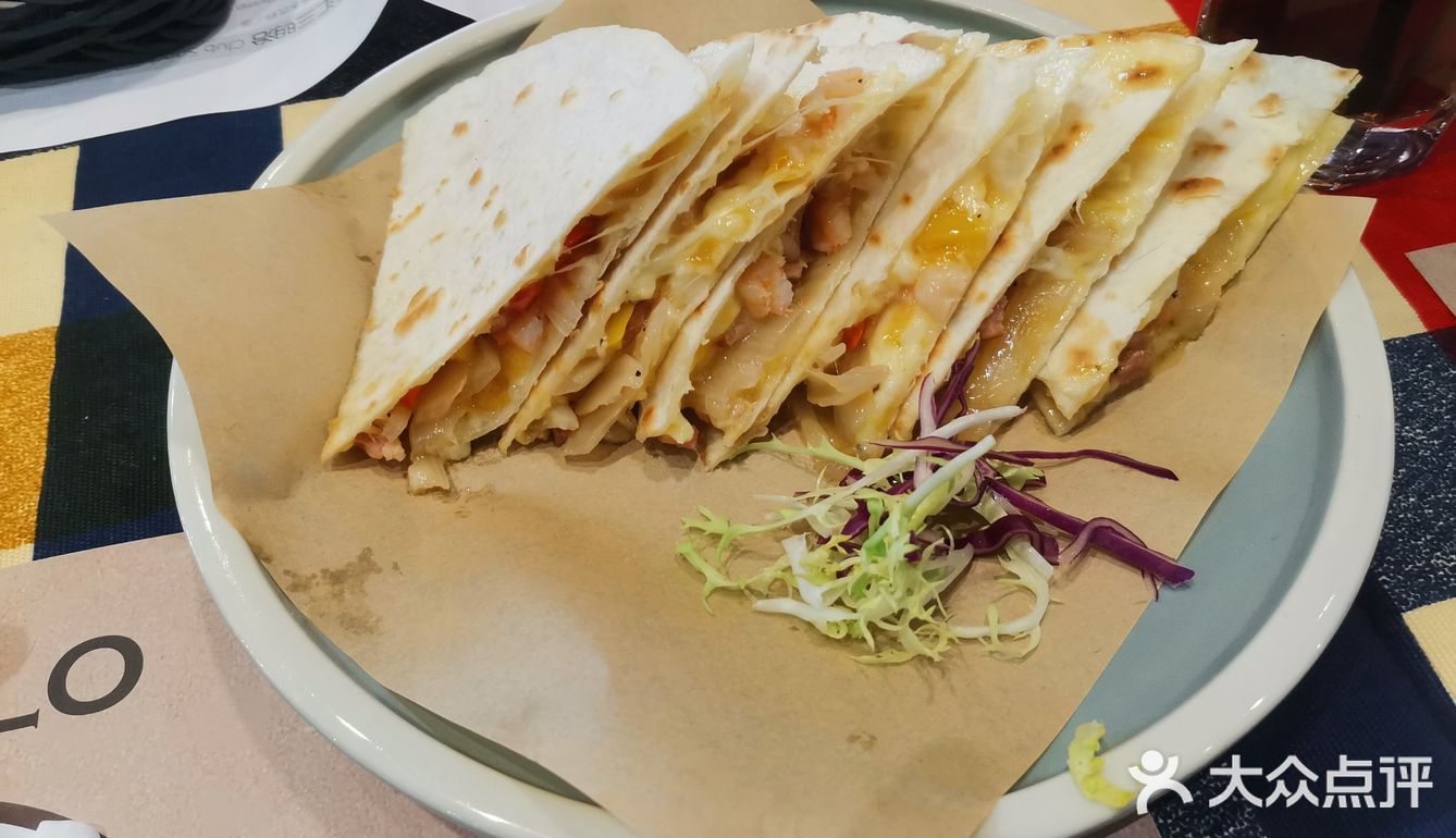 这家店去了很多次了，这次点了我最喜欢的的红茶跟玉米汤