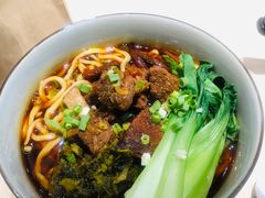香辣牛肉面-面乙新派手擀面(大悦城店)
