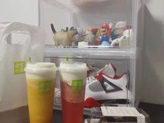 -奈雪的茶(百盛店)