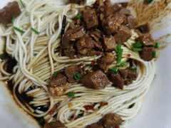 招牌辣肉干拌面-辣肉面大王(天平路店)