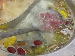 -周良天山牛杂城(天山路总店)