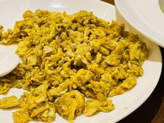 香椿头炒土鸡蛋-水月周庄铂尔曼酒店-水月荟中餐厅