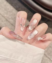 -悦指间美甲美睫