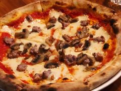 香肠蘑菇披萨-La Tavernetta(Bar à Vin)(乌鲁木齐路店)