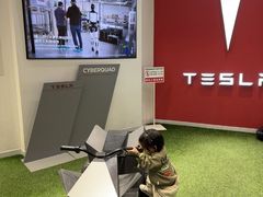 -TESLA 特斯拉(北京颐堤港体验店)