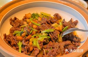 Huaihua Stir-Fried Beef