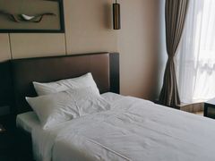 -深圳罗湖东门步行街亚朵X酒店