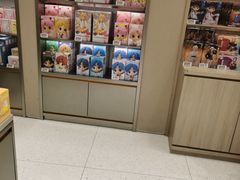 -泡泡玛特POPMART(国金街店)