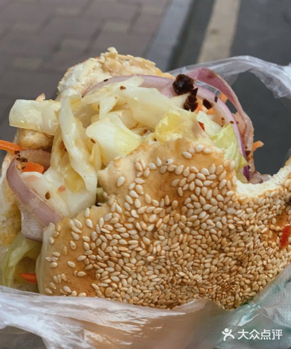 三兄弟高炉烧饼图片