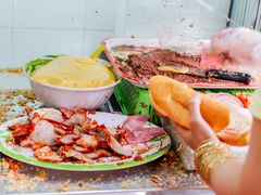 -Bánh Mì Huynh Hoa