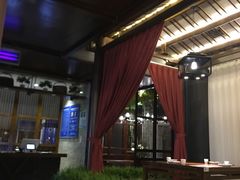 -阿瓦山寨·湘菜现炒·剁椒鱼头王(咸阳总店)