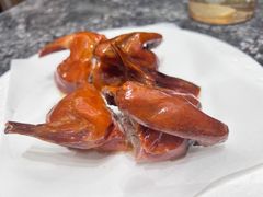 脆皮乳鸽-頂好酒家·经典粤菜(海信广场店)