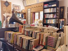 -荒岛书店(黄县路店)