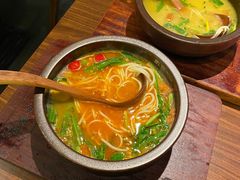 -良米山·云南野生菌过桥米线(上海首店)