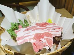 -枝魯枝魯自助料理