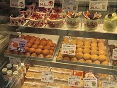 -滋府糕点(学府凯德店)