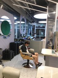 -PE SALON 