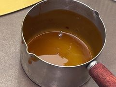 -锅飘飘·东北铁锅炖(雨花客厅店)