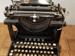 -陆汉斌打字机博物馆