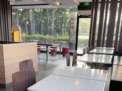 -麦当劳(常山服务区得来速店)