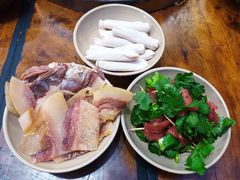 -四小区火锅·巷子里的重庆火锅(花照壁店)