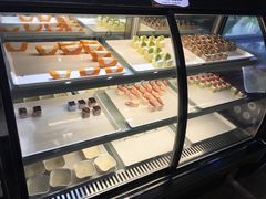 甜品柜-瑞伯克牛排自助餐厅天一广场店