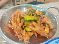 -江城燕子大排档(江汉路步行街店)