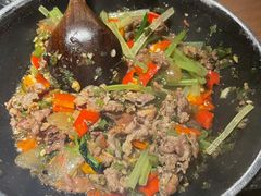 猫儿山的小黄牛-吃饭皇帝大土家民族菜(正大广场店)