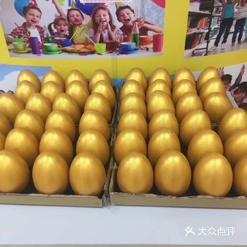 到我家都挺方便,就在当中。小区家长推荐的
