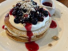 -ROAST coffee & eatery