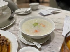 鱼片粥-香港百合居(LCM置汇旭辉广场店)