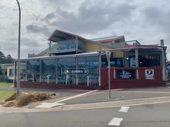 -12 Rocks Beach Bar Cafe