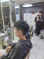 -藤野造型烫发染发