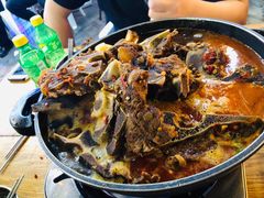 招牌酱牛骨-运气牛自助酱大骨火锅(南京东路店)