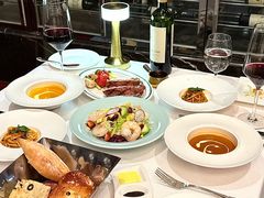 -龙虾酒吧扒房(宁波香格里拉店)