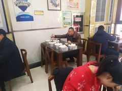 大堂-胡家包子·清真(大众巷店)