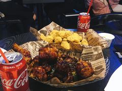 -BHC炸鸡(明洞总店)