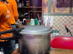 -蚝堡海鲜·威海菜·海肠捞饭·烧烤·亚洲吃蚝公司(幸福门店)
