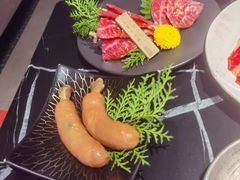 -山川小町·极番烧肉(新地假日广场店)